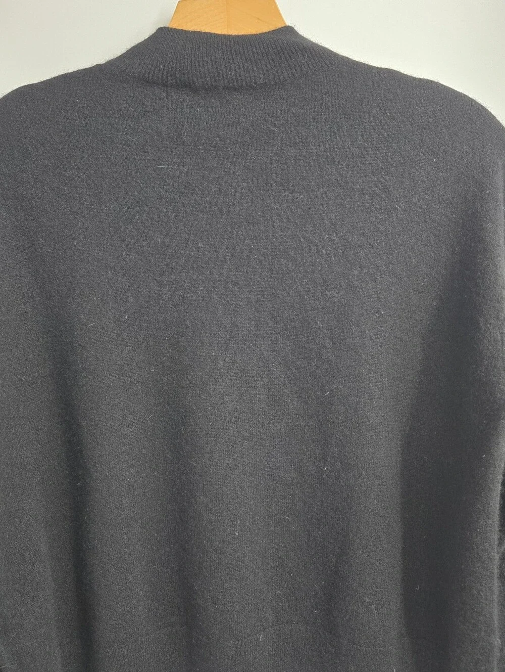 Everlane Cashmere Sweater Black Mock Neck Minimal Pullover